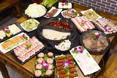 重慶崽兒火鍋加盟投資解析 2021年燜鍋項目投資不高，開店更輕松